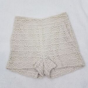 Express Shorts 2 White Gray Lace High Waist Scallo